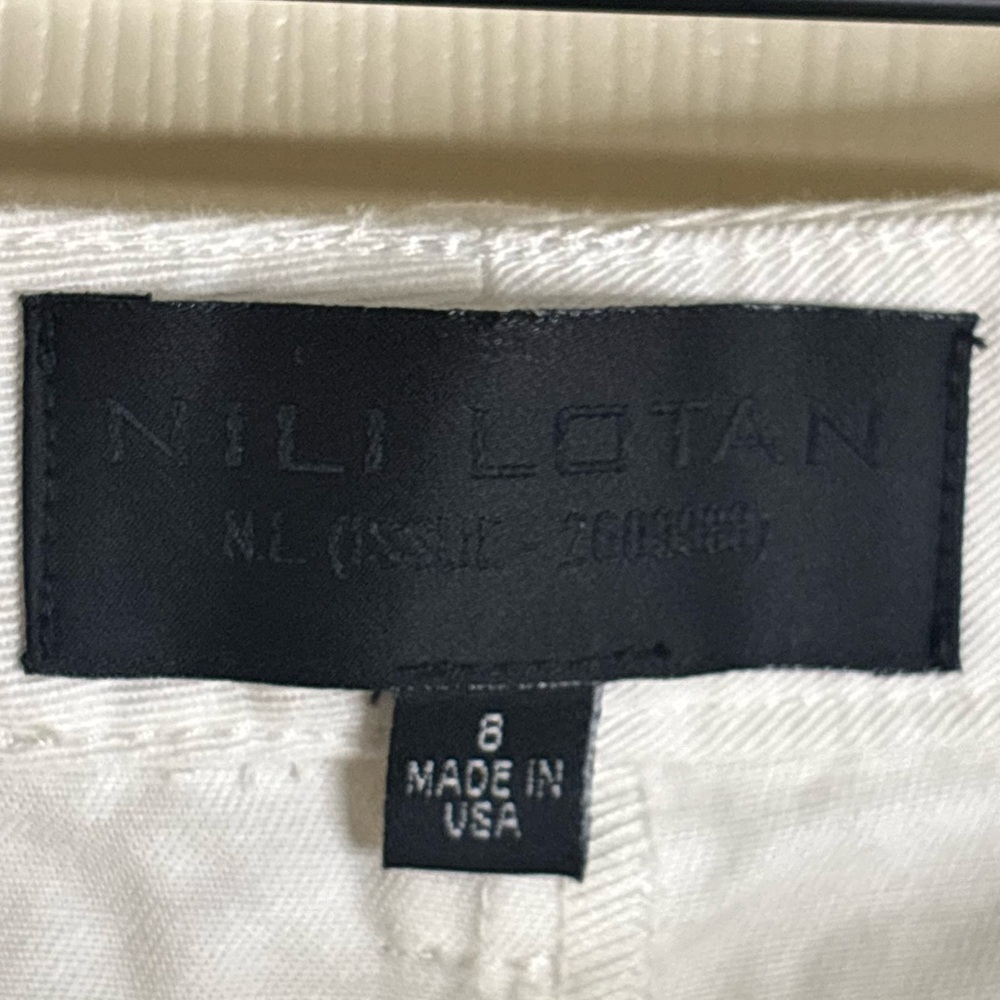 Nili Lotan Classic Summer White Cotton Shorts Tailored Resort Coastal Shorts - Picture 2 of 6
